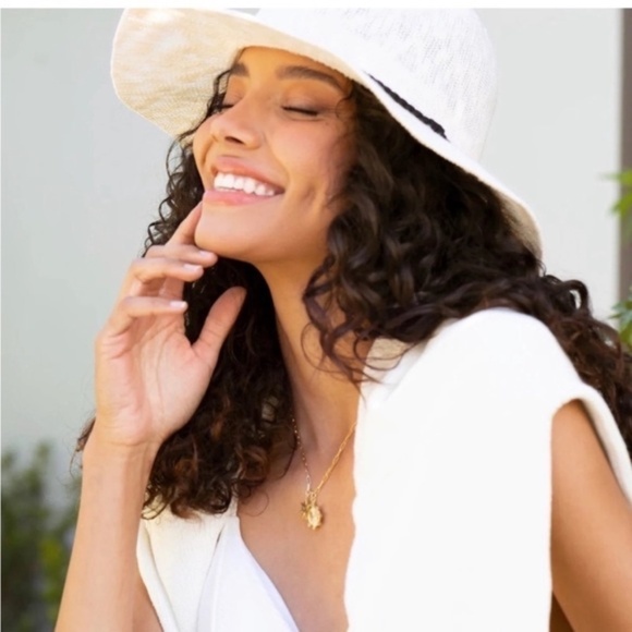 New Jennifer Miller starburst charm necklace 14K gold paper clip chain CZ - Picture 3 of 10